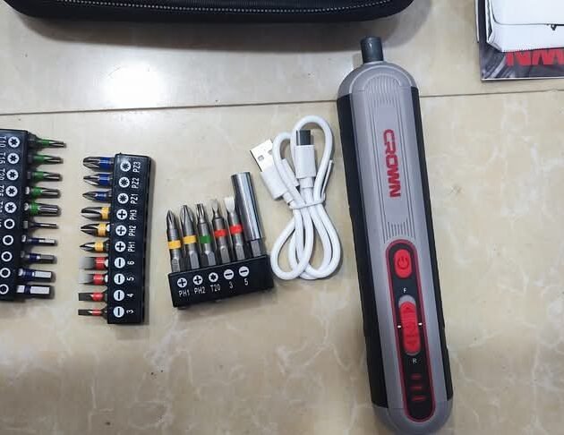 مفك براغي كهربائي 3.6v